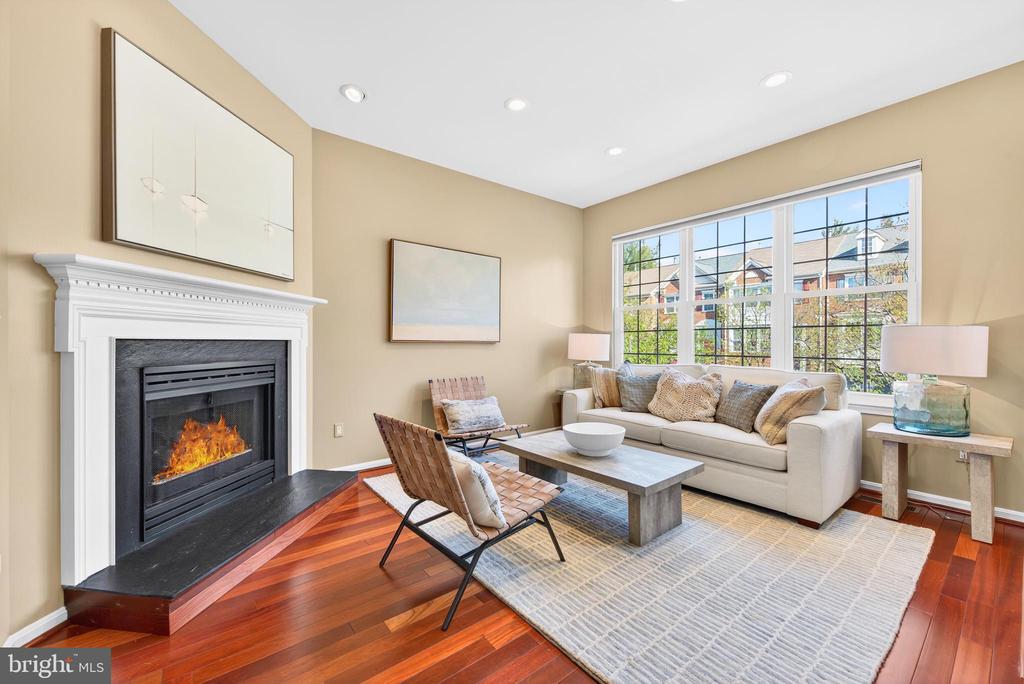 12017 EDGEMERE CIRCLE