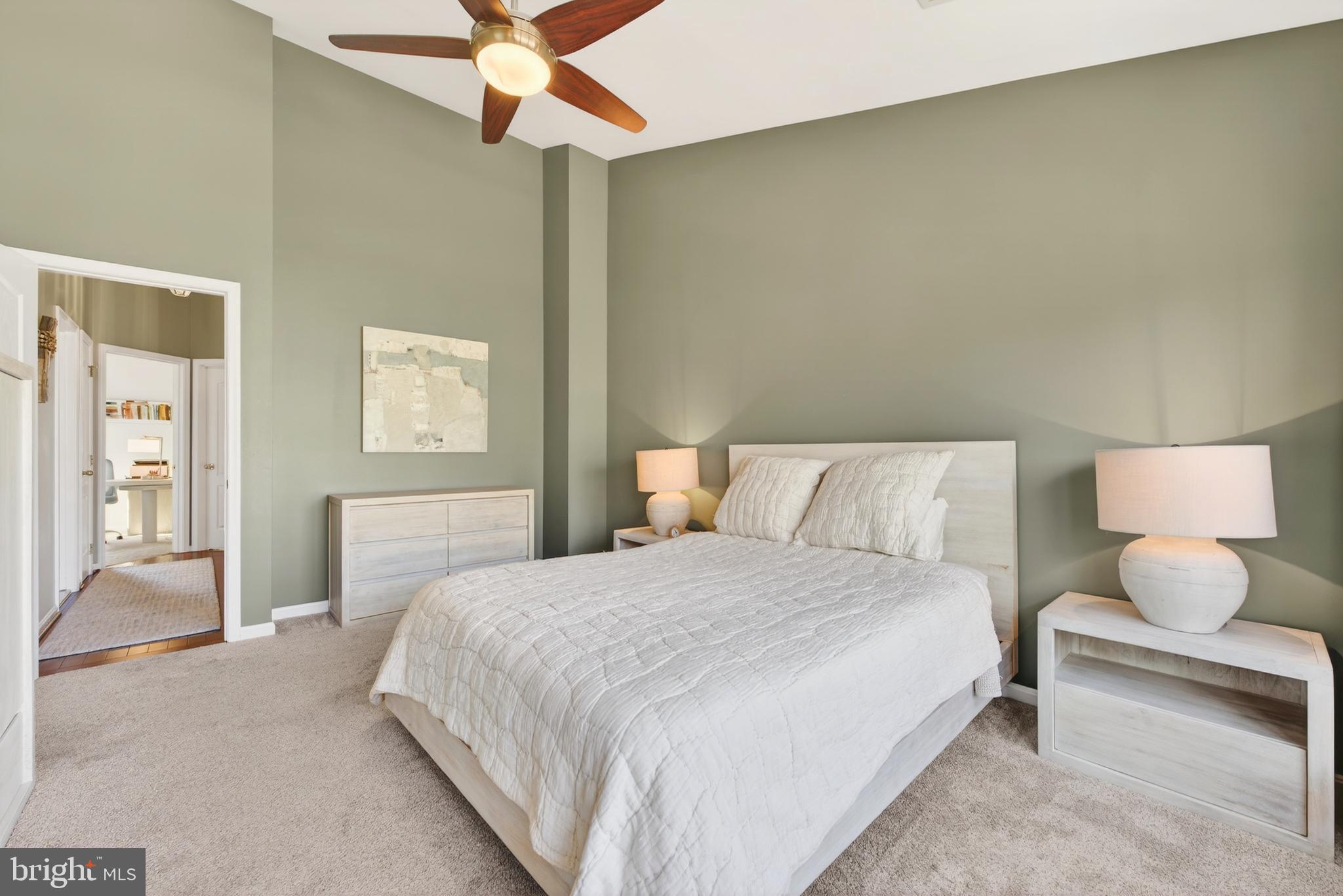 12017 EDGEMERE CIRCLE