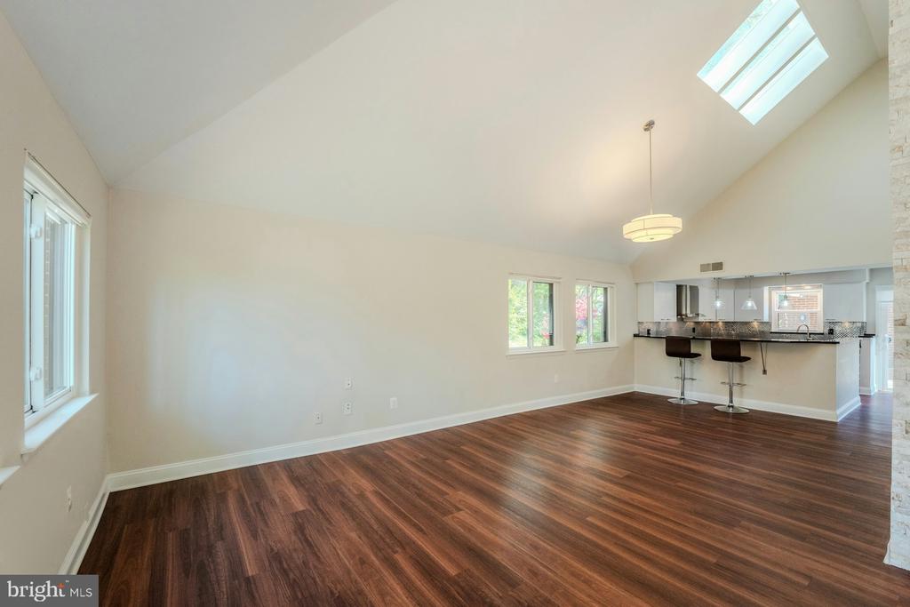 11310 HARBORSIDE CLUSTER
