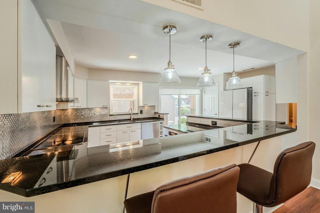 11310 HARBORSIDE CLUSTER