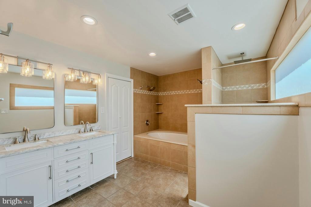 11310 HARBORSIDE CLUSTER