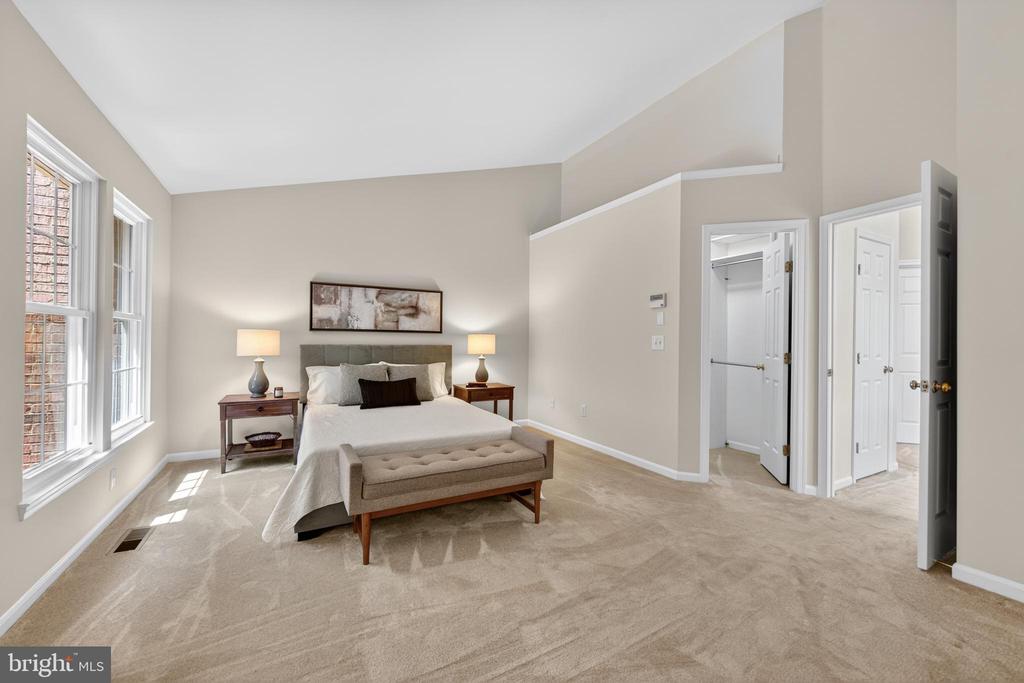 1409 PARK GARDEN LANE