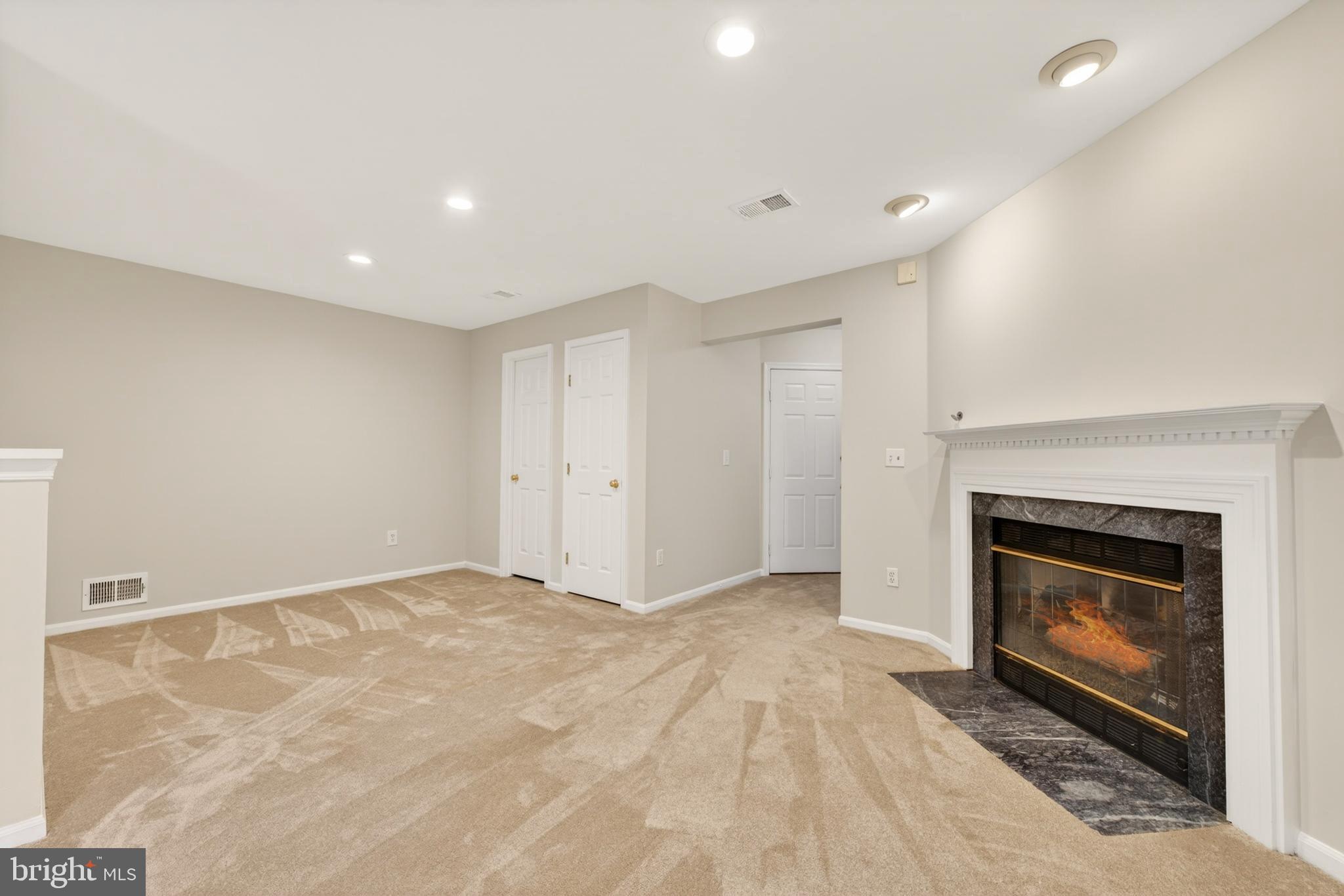 1409 PARK GARDEN LANE