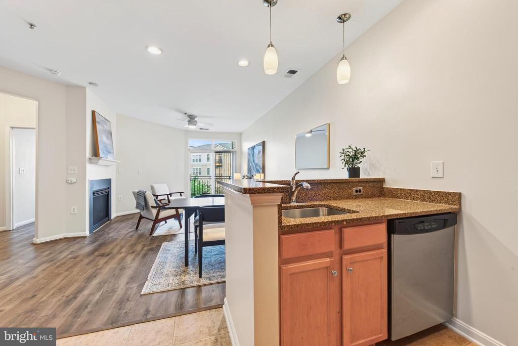 2655 PROSPERITY AVENUE Unit: 311