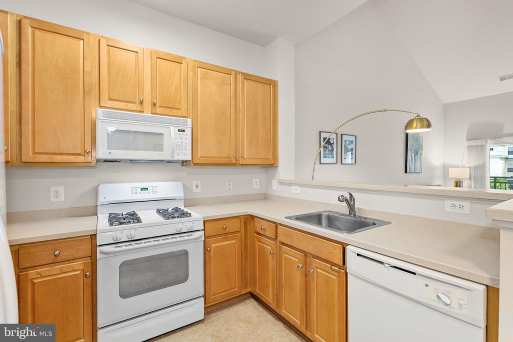 12001 MARKET STREET 432