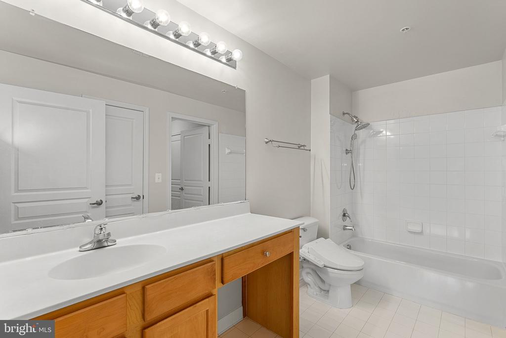 12001 MARKET STREET 432