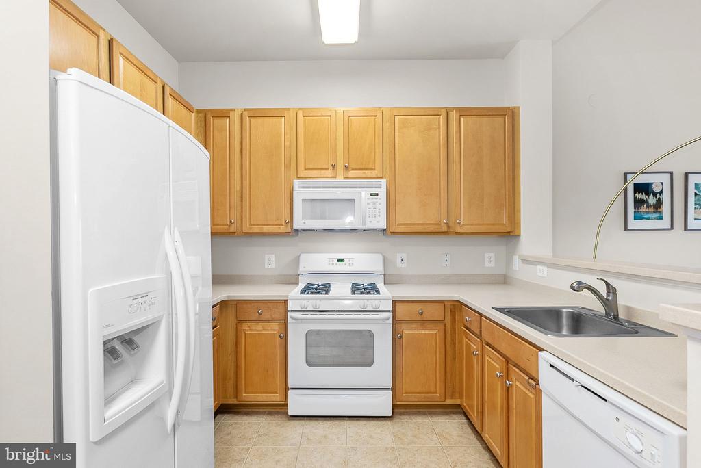 12001 MARKET STREET 432