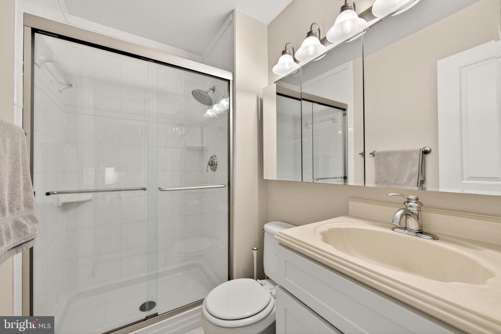 1816 IVY OAK SQUARE 47