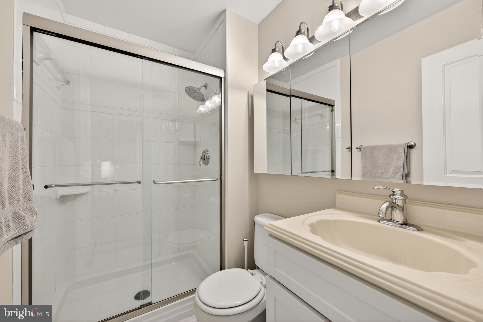 1816 IVY OAK SQUARE 47