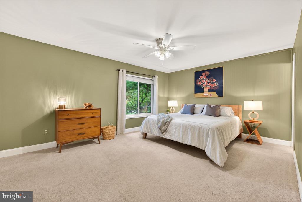 1816 IVY OAK SQUARE 47