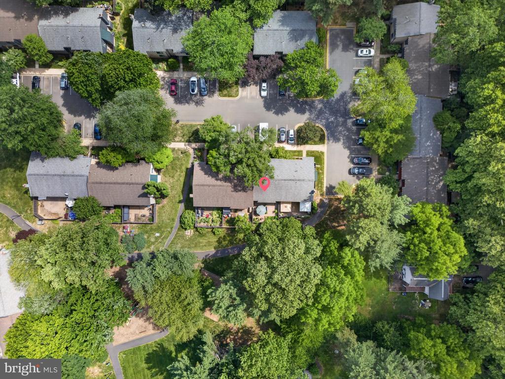1816 IVY OAK SQUARE 47