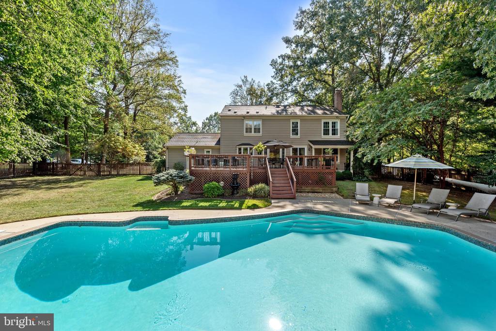 11556 SOUTHINGTON LANE