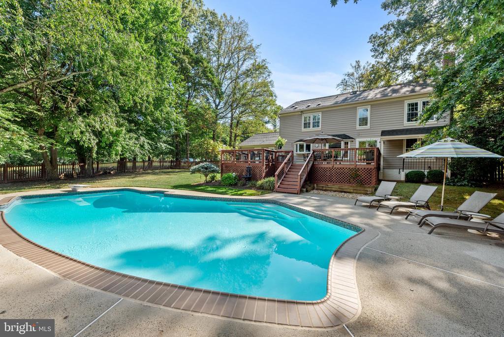 11556 SOUTHINGTON LANE