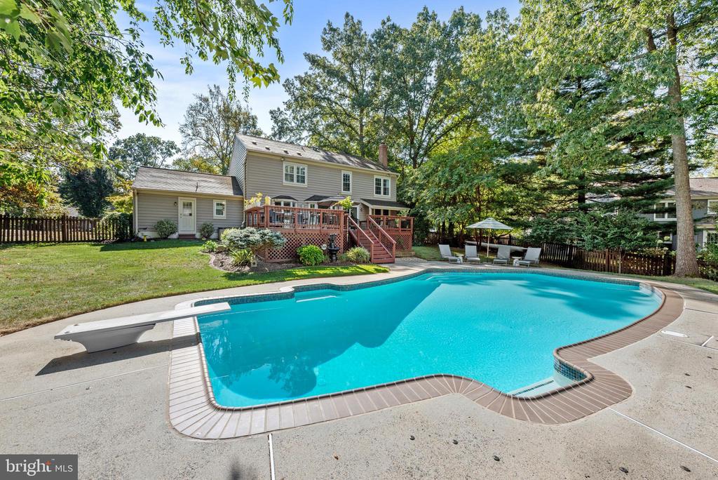 11556 SOUTHINGTON LANE