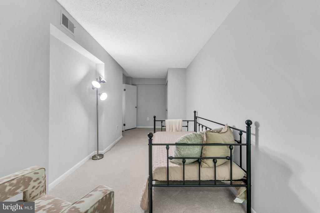 11743 LEDURA COURT Unit: 104