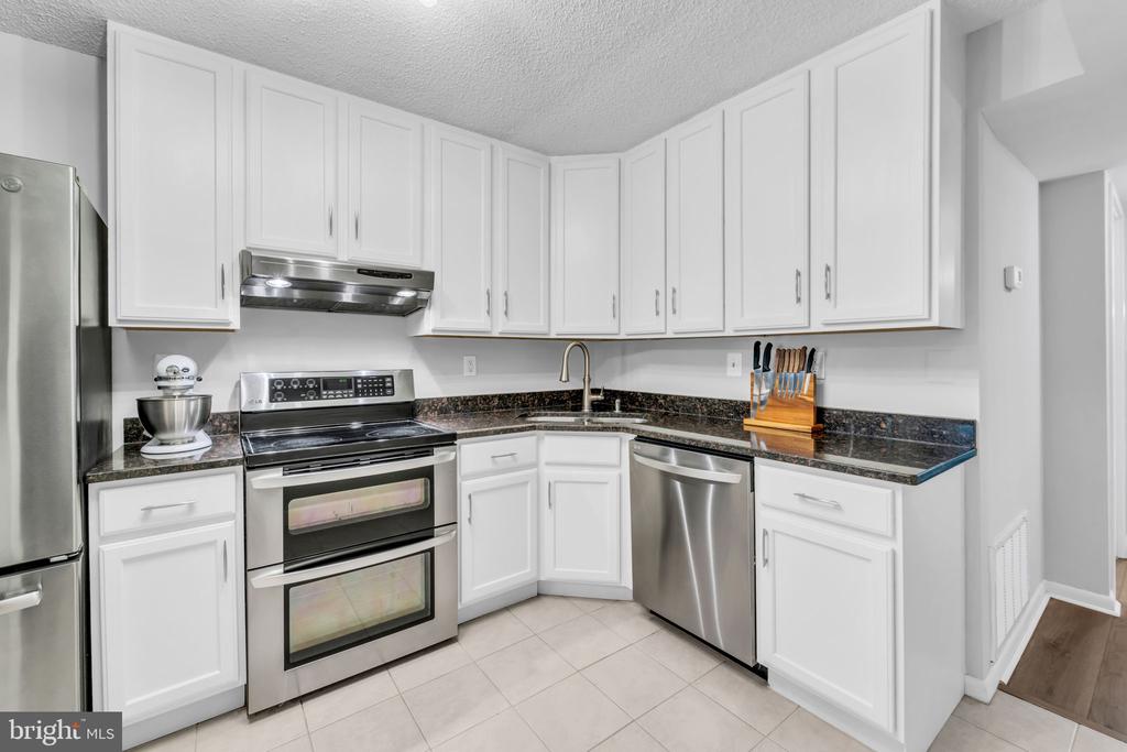 11743 LEDURA COURT Unit: 104
