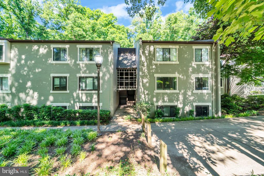 11743 LEDURA COURT Unit: 104