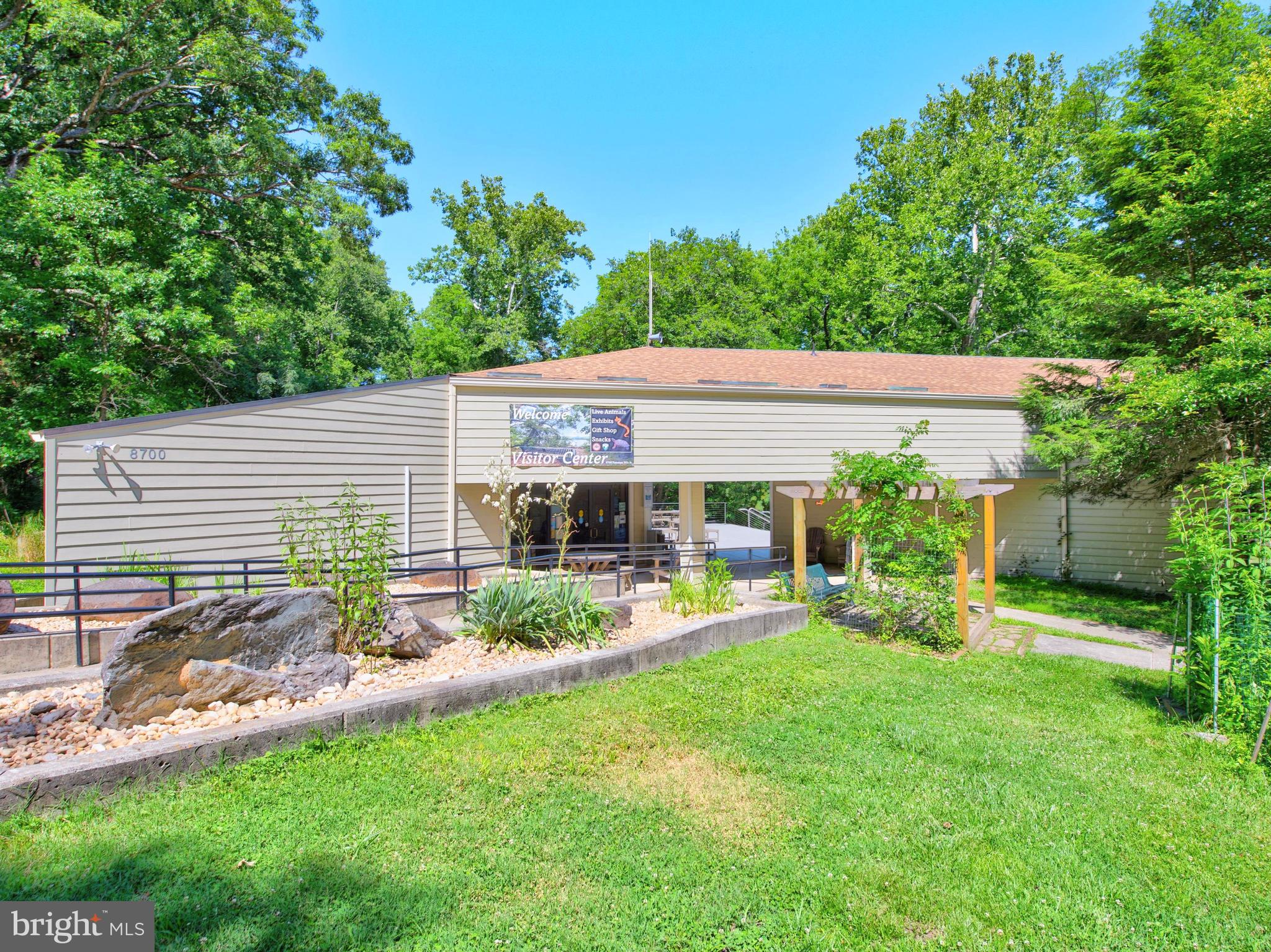 9040 WEANT DRIVE