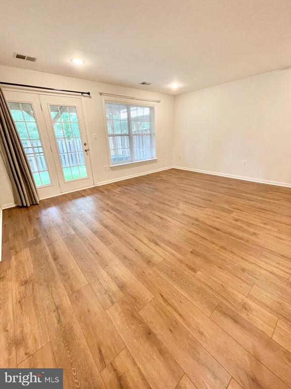 2403 CYPRESS GREEN LANE