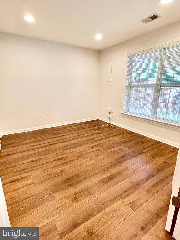2403 CYPRESS GREEN LANE