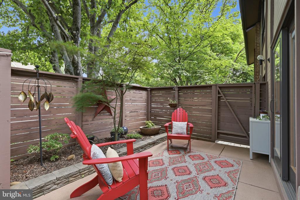 11615 HUNTERS GREEN COURT