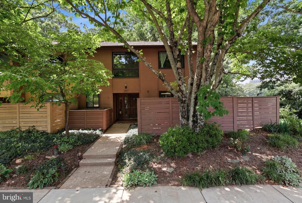 11615 HUNTERS GREEN COURT
