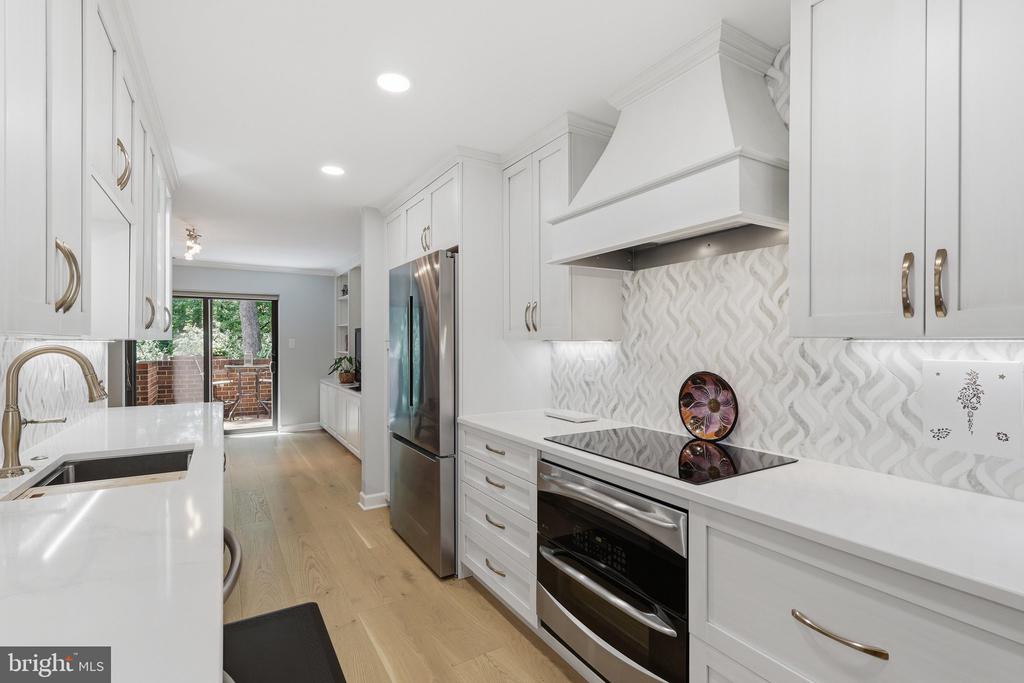 11615 HUNTERS GREEN COURT