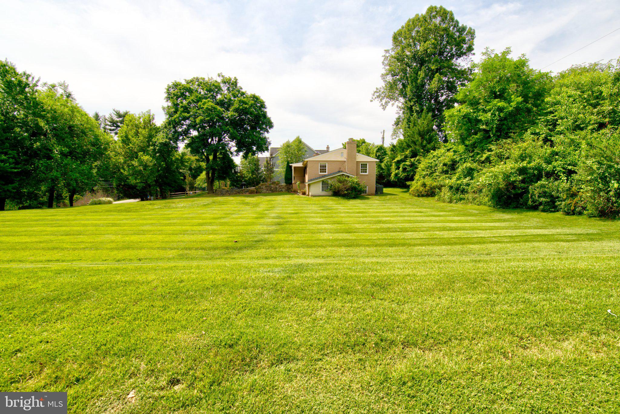 900 WALKER ROAD