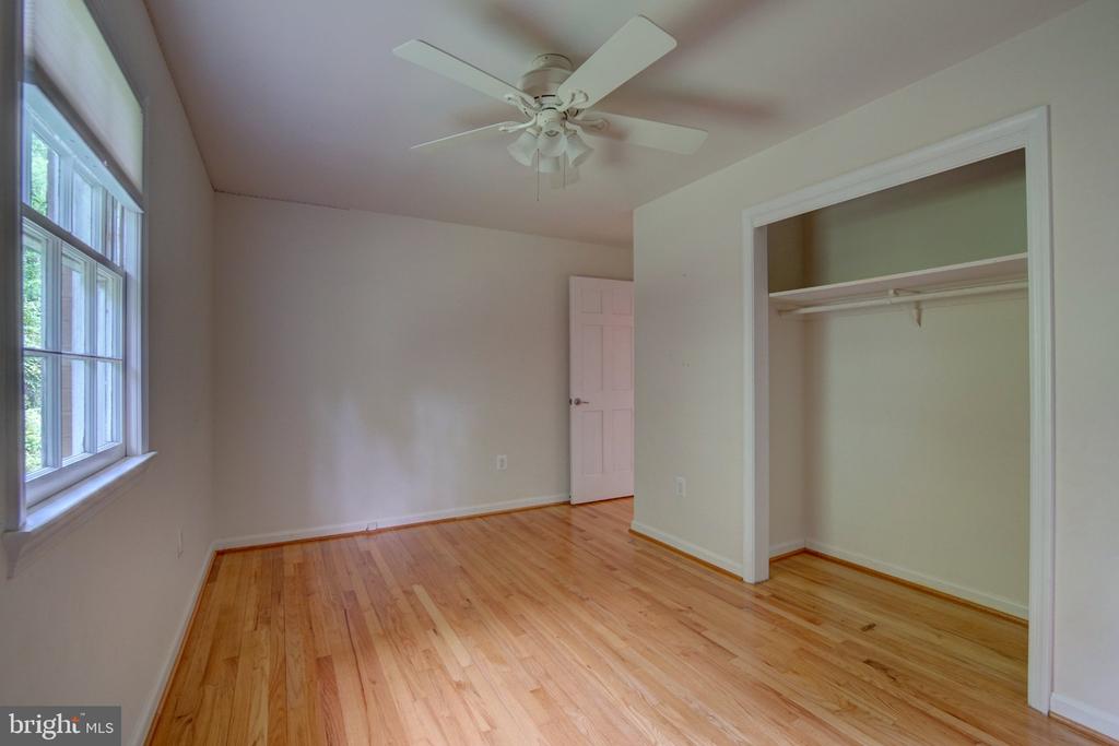 900 WALKER ROAD