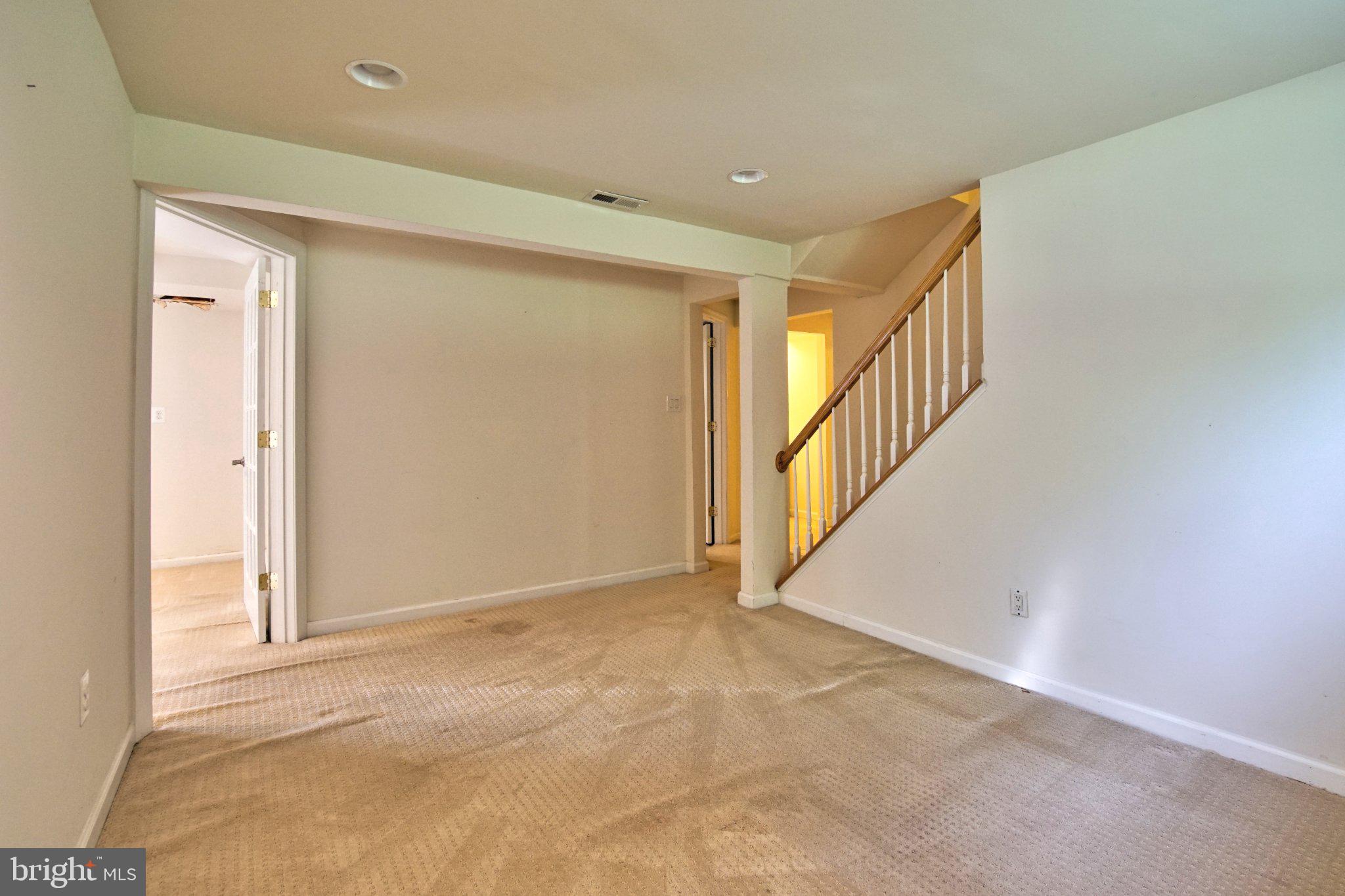 900 WALKER ROAD
