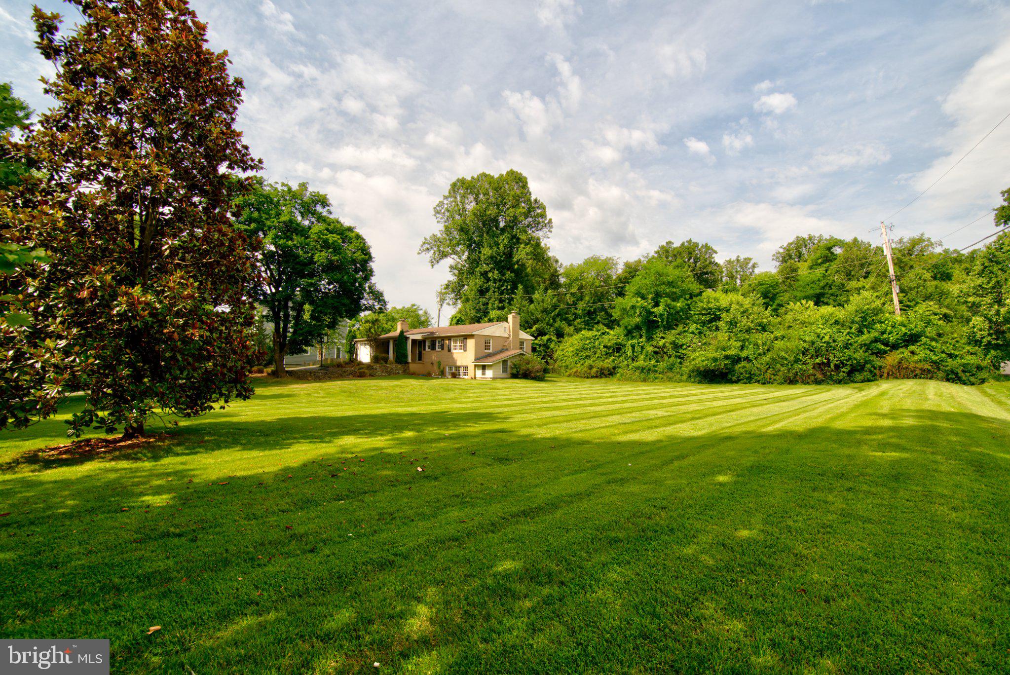 900 WALKER ROAD