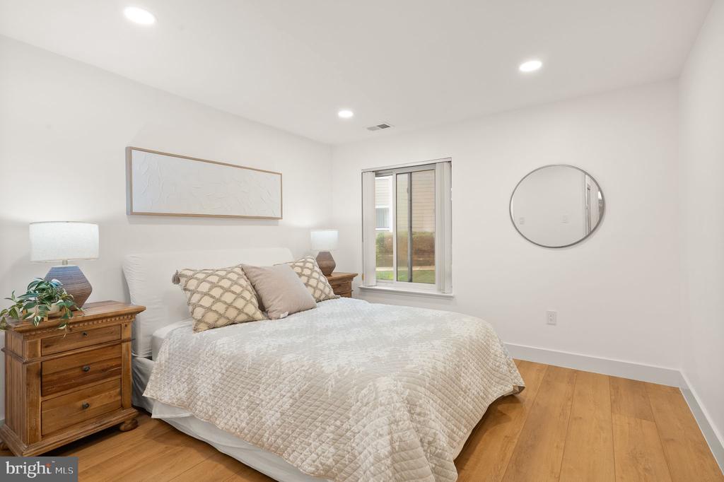 11025 VILLARIDGE COURT