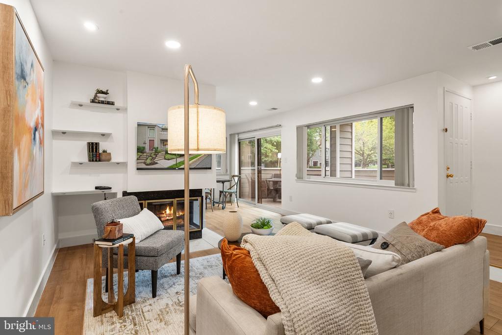 11025 VILLARIDGE COURT