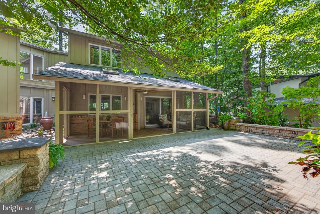 11424 PURPLE BEECH DRIVE