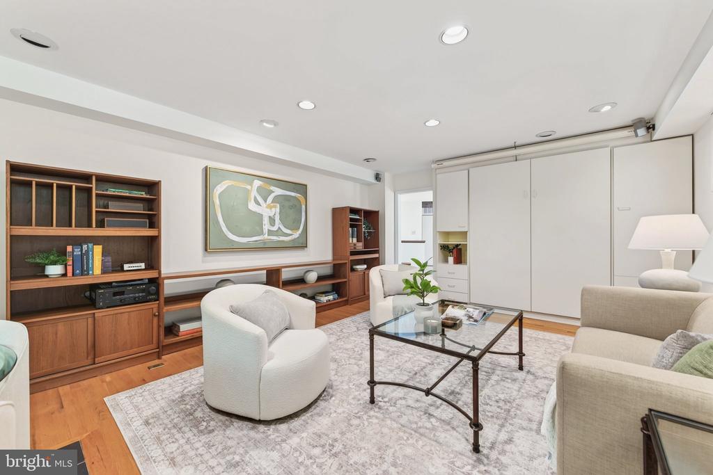 11424 PURPLE BEECH DRIVE