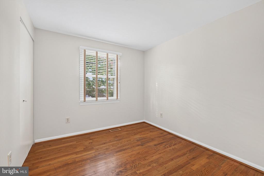 2669 FANIEUL HALL COURT