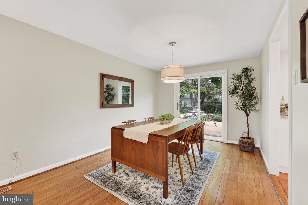 2669 FANIEUL HALL COURT