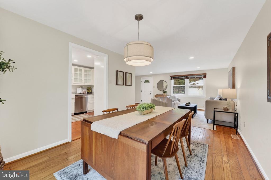 2669 FANIEUL HALL COURT