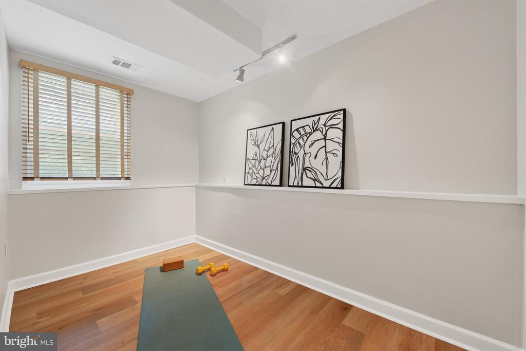 2669 FANIEUL HALL COURT