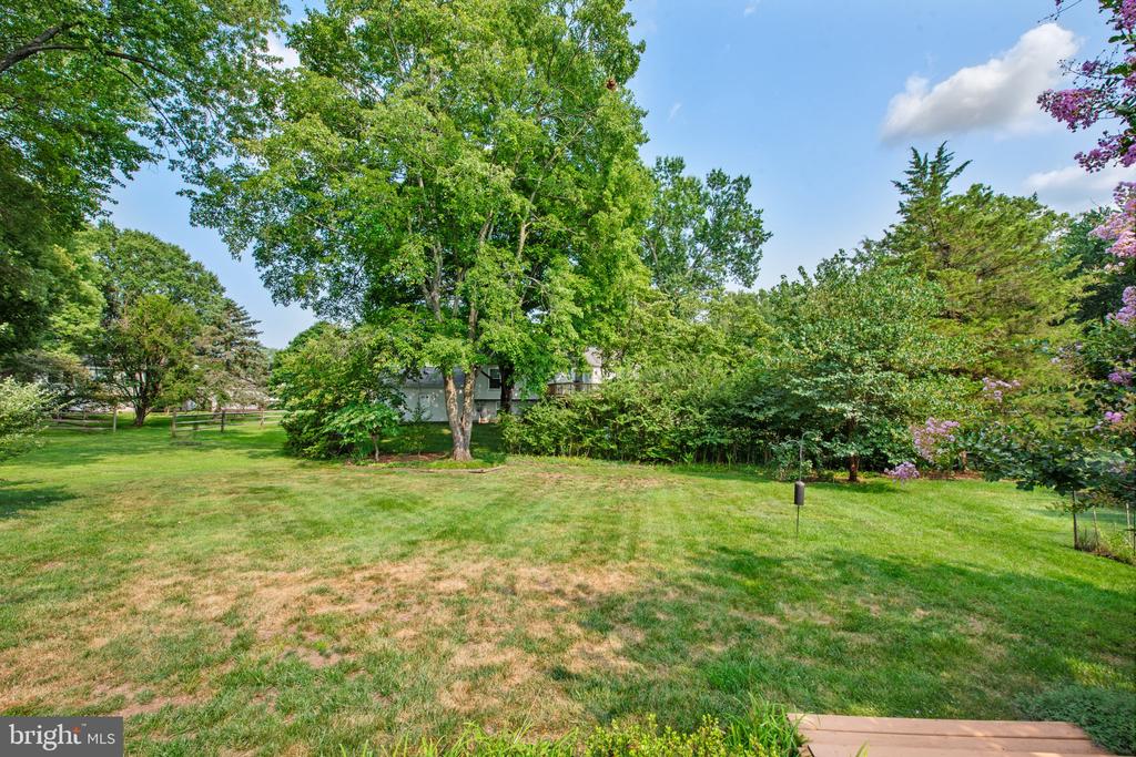 2669 FANIEUL HALL COURT