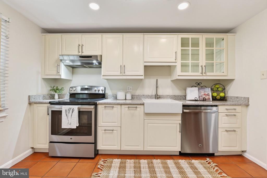 2669 FANIEUL HALL COURT