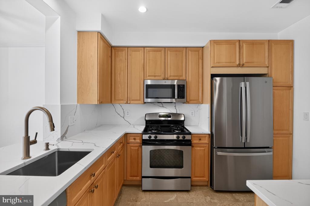 1855 STRATFORD PARK PLACE Unit: 314