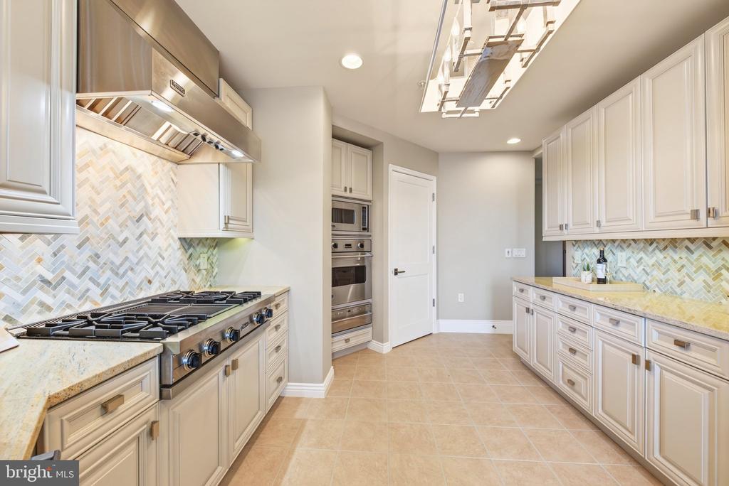 11990 MARKET STREET Unit: 2115