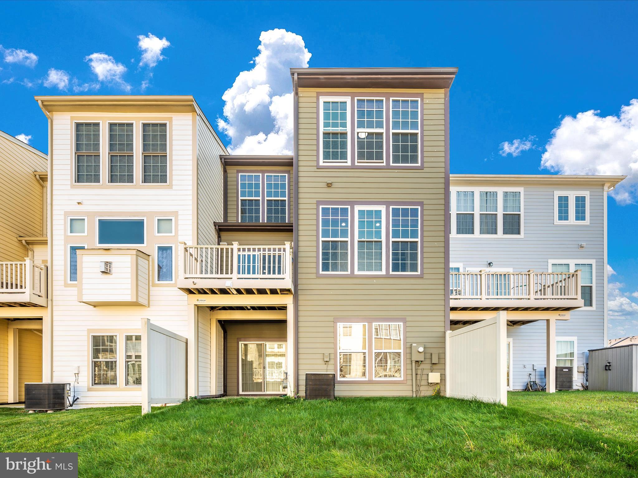 502 RED RASPBERRY TERRACE