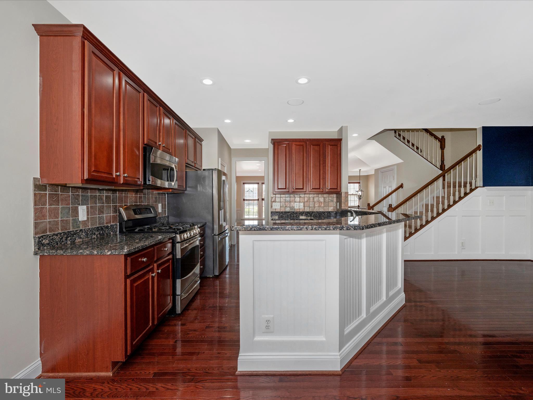 502 RED RASPBERRY TERRACE