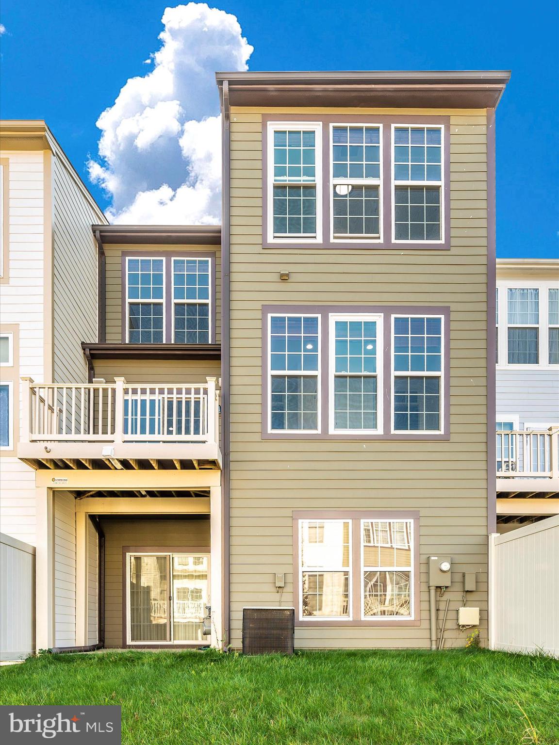 502 RED RASPBERRY TERRACE