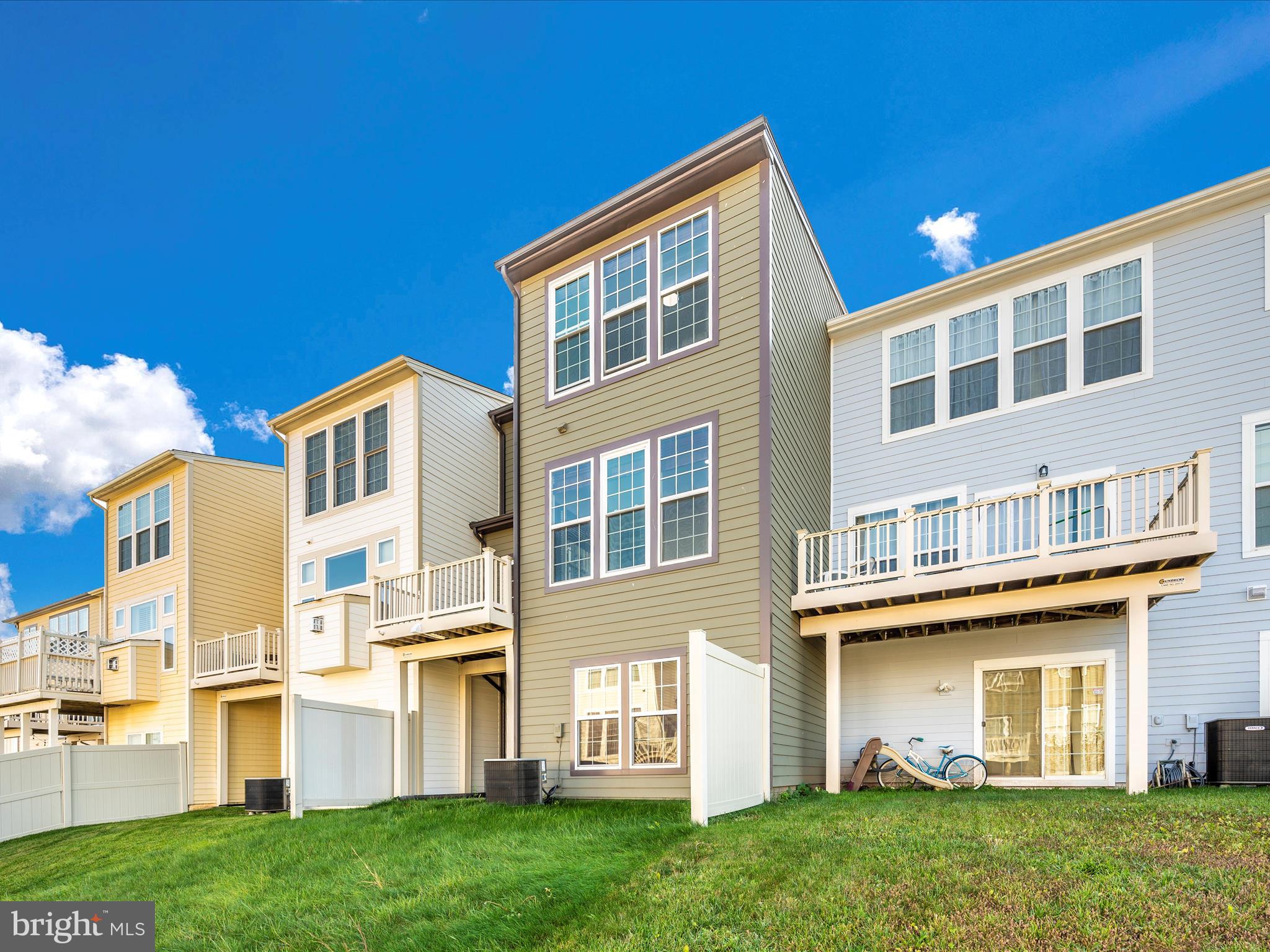 502 RED RASPBERRY TERRACE