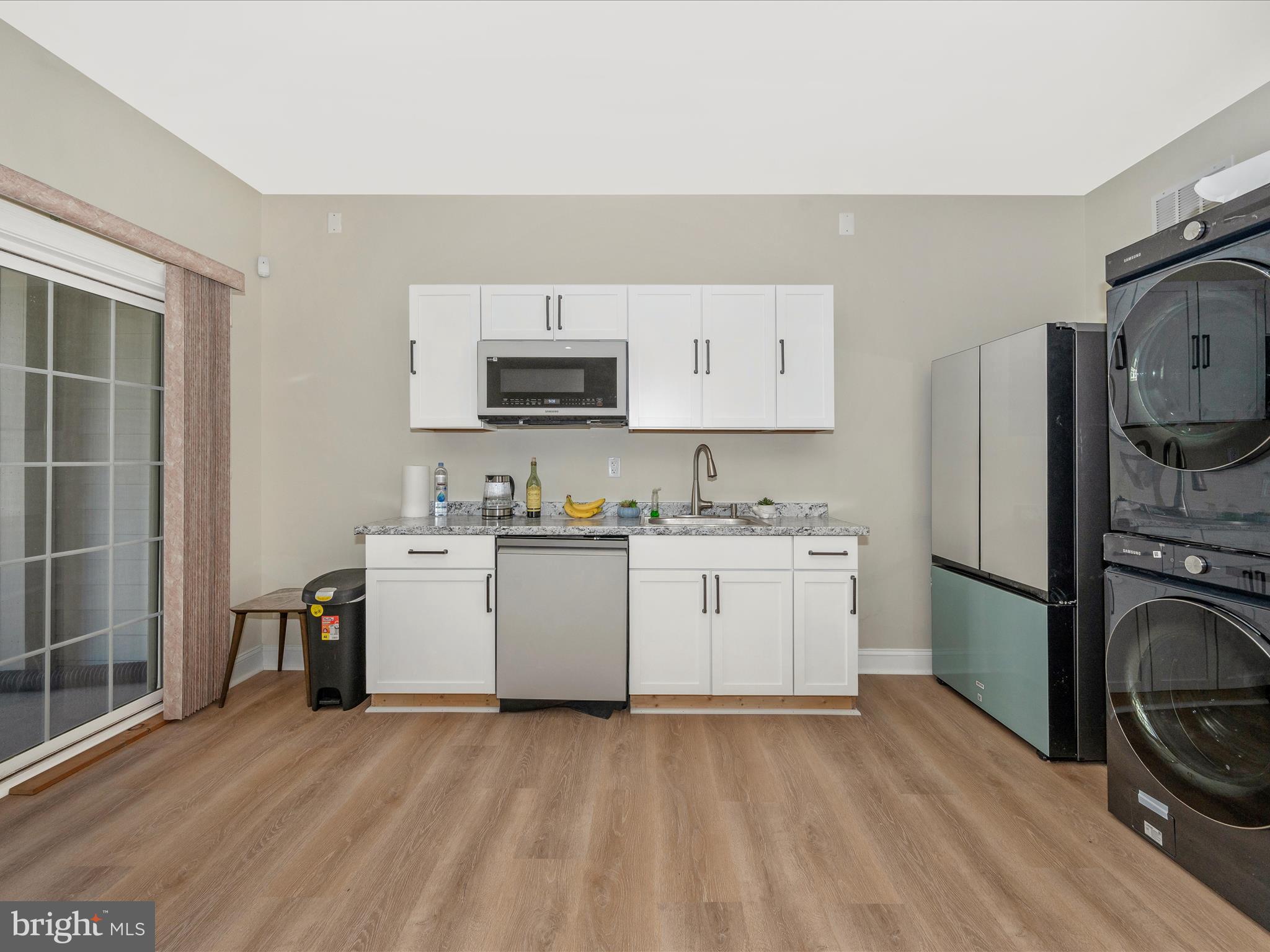 502 RED RASPBERRY TERRACE