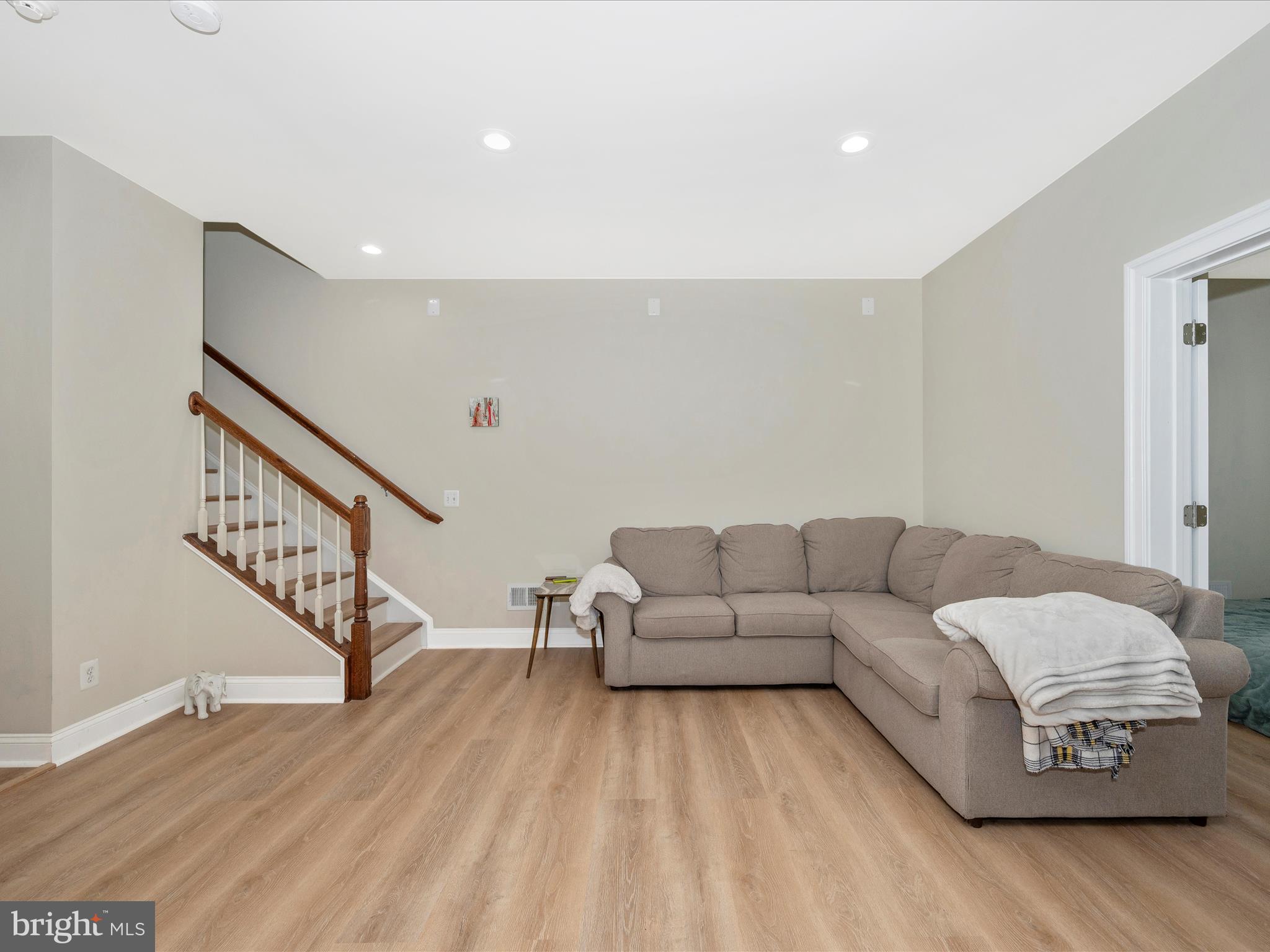 502 RED RASPBERRY TERRACE