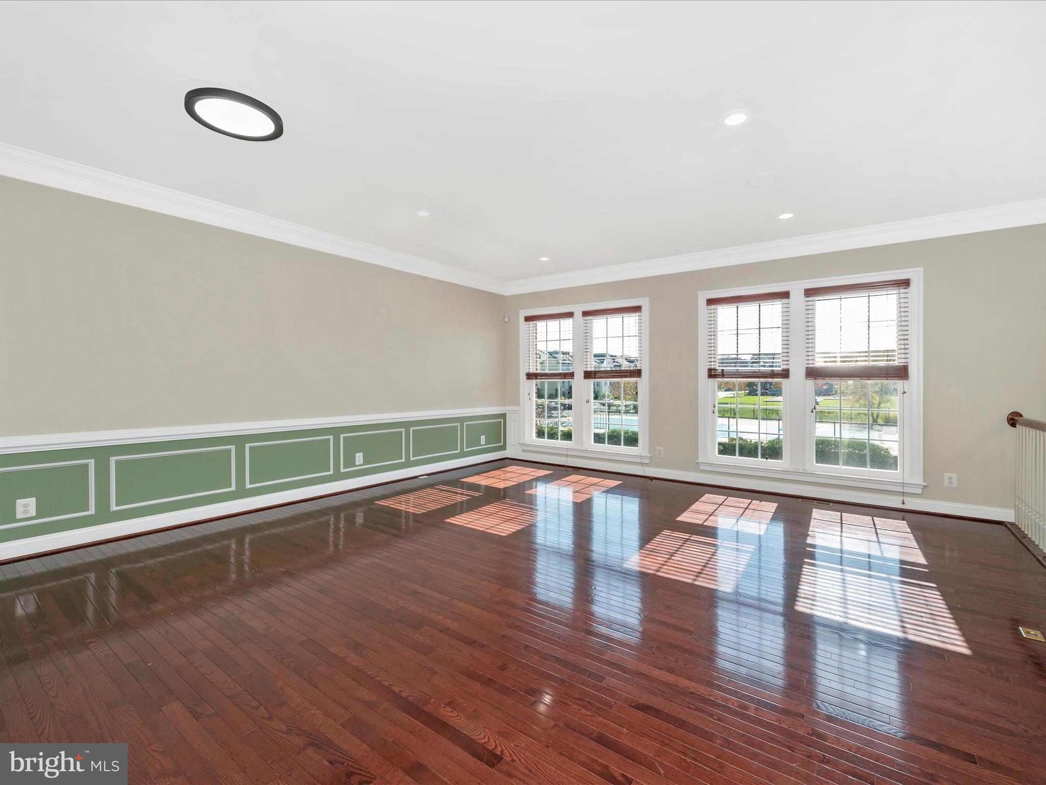 502 RED RASPBERRY TERRACE